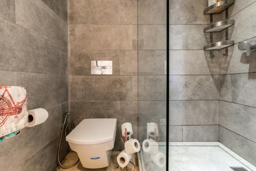 COMFORTABLE & ELEGANT FLAT IN A LIVELY PLACE by ShortstayMaroc, Casablanca (photo 9)