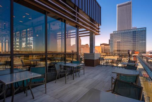 Bar/Lounge, Hotel Indigo Tulsa Downtown By IHG near Tulsa Performing Arts Center