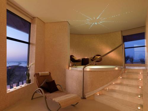 YAS PLAZA BAY by IHG - Spa