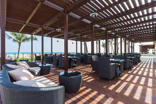 Restaurant, Park Inn by Radisson Hotel & Residence Duqm in Duqm