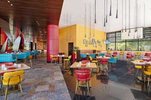 YAS PLAZA BAY by IHG - Restaurant