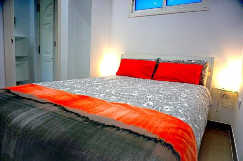 Playa De Las Americas Apartment - image 2