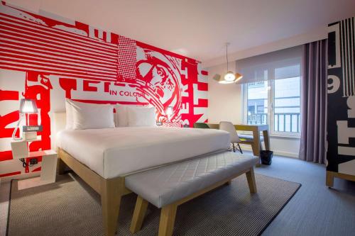 Radisson RED Brussels