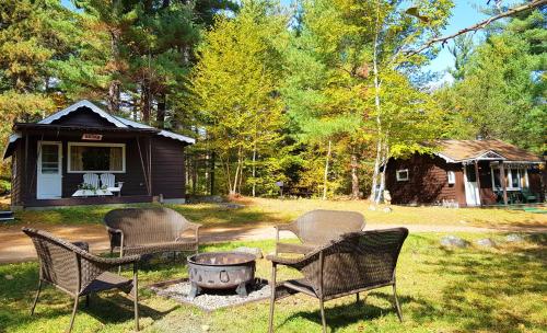 The Wilderness Inn: Chalets in Wilmington, USA