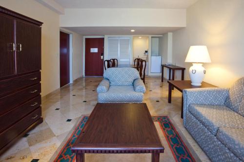 246611176 Holiday Inn Puebla La Noria by IHG