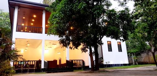 Lakmini Lodge Sigiriya