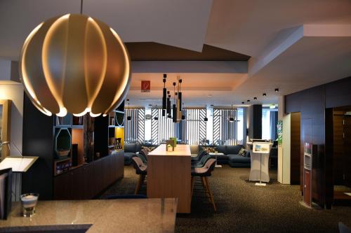 Bar/Lounge, Holiday Inn - Salzburg City By IHG in Salzburg
