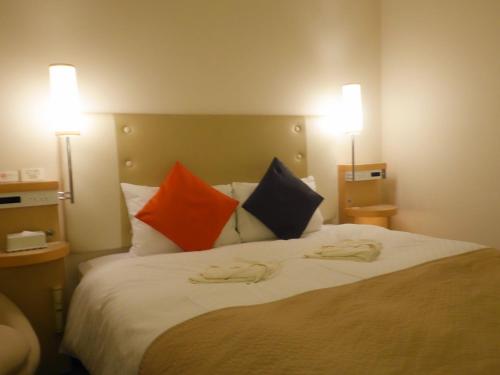 Double Room - Non-Smoking  image 6