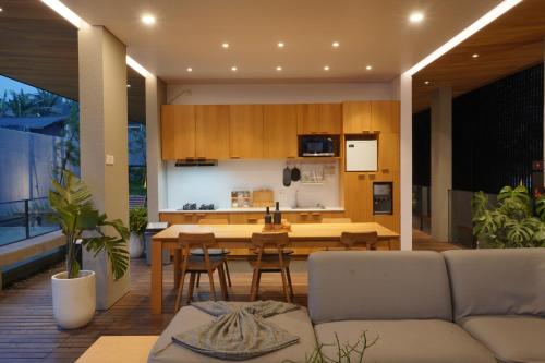 Manakala Villa Prices Photos Reviews Address Indonesia