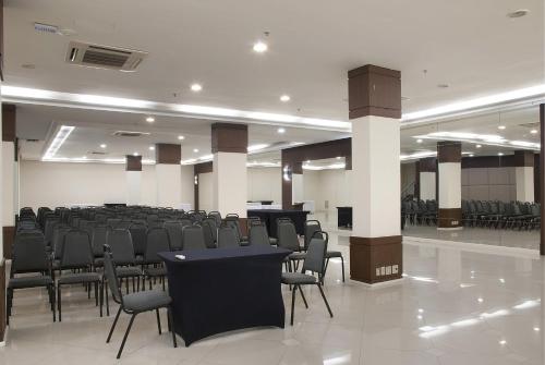 Master Porto Alegre Hotel - Av Carlos Gomes, Próximo ao Consulado Americano - 비즈니스 센터
