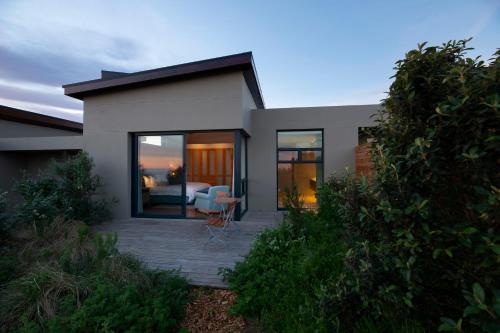 Alkira Lodge