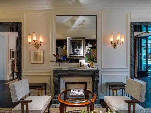 J.K. Place Paris - image 6