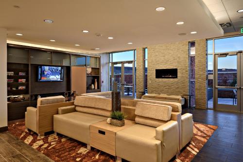外部景觀, 聖喬治假日酒店會議中心-洲際酒店集團旗下 (Holiday Inn St. George Convention Center By IHG) in 布盧明頓山區