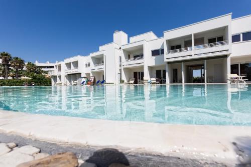 2 bedrooms, 4 beds