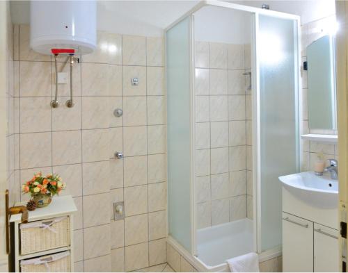 Quiet Central Split Apartment - 5 min Walk to Split Old Town and Bacvice Beach, Split (photo 8)