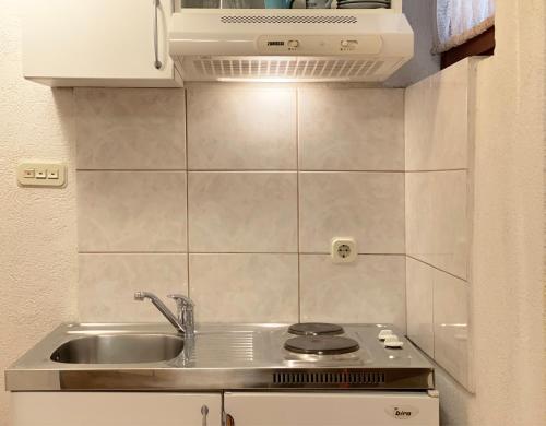 Quiet Central Split Apartment - 5 min Walk to Split Old Town and Bacvice Beach, Split (photo 7)