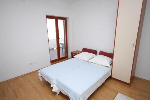 Apartments with a parking space Metajna Pag - 6337 - image 8