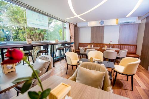 Bar/lounge, Prestige Residences at Golden Valley by Grand United Hospitality near People's Square and Park