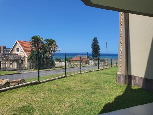 B&B Uvongo Beach - Saints View Resort Unit 3 - Bed and Breakfast Uvongo Beach