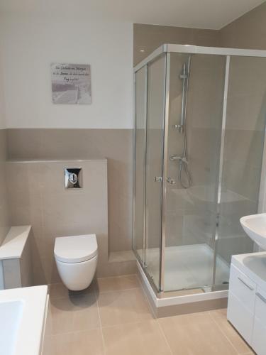 Ferienwohnung mit Jacuzzi Nahe Flughafen Koln Bonn 2.0km von Lohmar entfernt