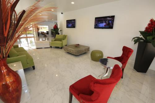 SureStay Plus by Best Western Orlando International Drive - image 6