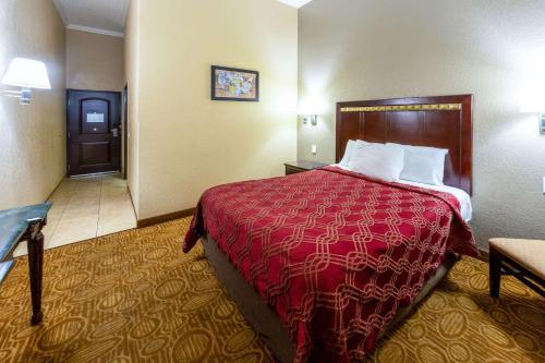 Econo Lodge Inn & Suites Fallbrook Downtown