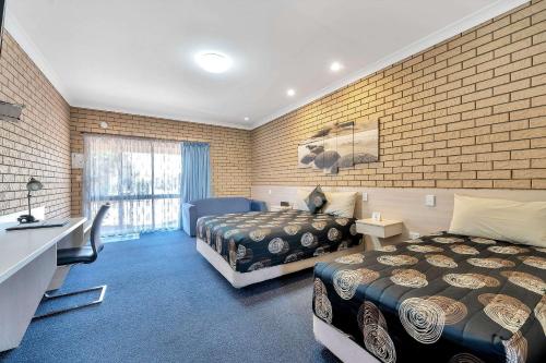 Warwick Settlers Inn in Warwick