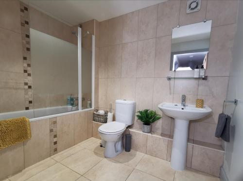 George Hudson Court Apartments - image 9