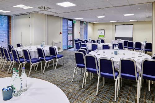 Holiday Inn Taunton M5 Jct25 an IHG Hotel - image 5