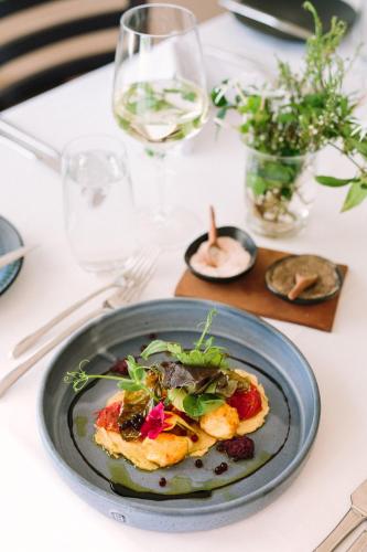 Endless Vineyards at Wildekrans Wine Estate Endless Vineyards at Wildekrans Wine Estate