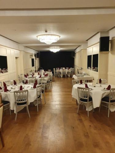 Delmont Hotel & View Restaurant - image 2