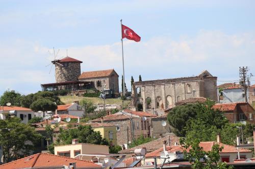  Cunda Nesos Hotel in Ayvalık