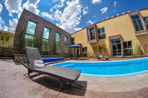 

Hotel Valenciana Midway Inn