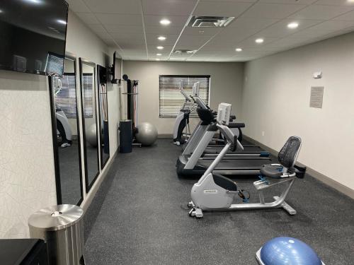 Country Inn & Suites by Radisson Oklahoma City - Bricktown OK - image 4