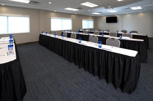 Holiday Inn Express & Suites Alpena - Downtown an IHG Hotel - image 6