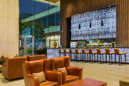 246749385 Crowne Plaza Guangzhou Huadu by IHG - Free Shuttle bus between hotel to Exhibition Center During Canton Fair