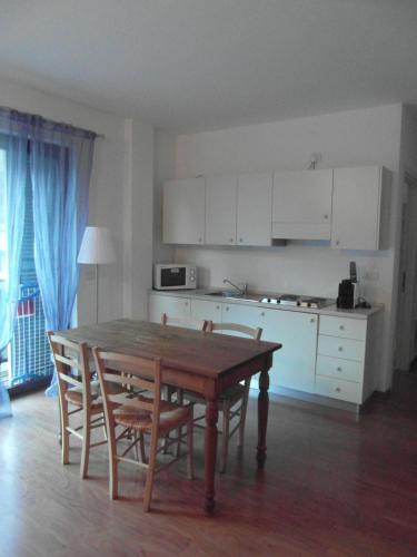 One-Bedroom Apartment (2 Adults)