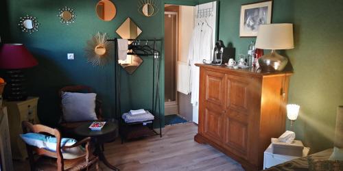 La Cour Du Puits Chambre Matcha - Cormeilles