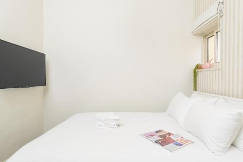 Two-Bedroom Apartment image 3
