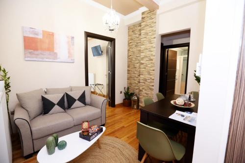  IPELHOME - Athens Heart Apartments, Pension in Athen