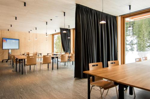 Campra Alpine Lodge & Spa - main image