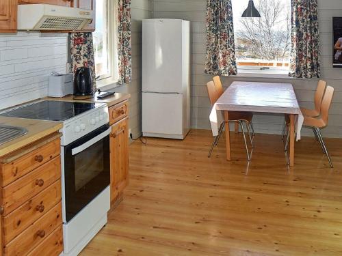 设施服务, 6 person holiday home in Aukra in 莫尔德城市中心