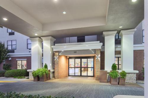 Holiday Inn Express Hotel & Suites Byron by IHG in Byron, USA