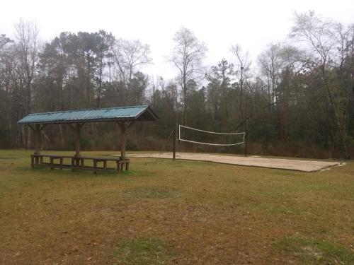Whispering Creek Lodging & RV Resort photo