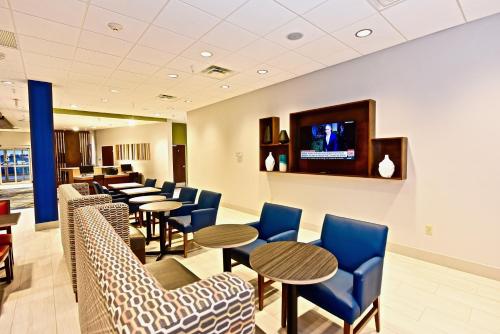 Holiday Inn Express & Suites - Perryville I-55, an IHG Hotel in Perryville, USA