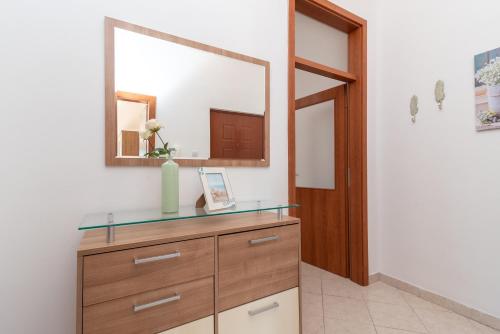 Amazing 2 bedroom apartment with a sea view