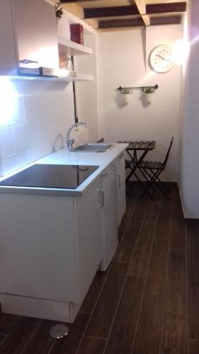 Cocina, Guest House Páteo da Cadeia Velha (Guest House Pateo da Cadeia Velha) in Serpa