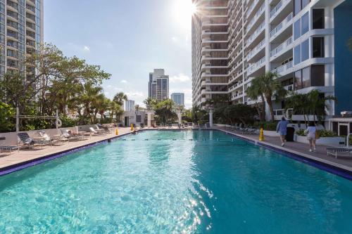 Ocean View Condo With Gorgeous Miami Sunset in Miami, USA