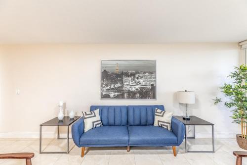 Ocean View Condo With Gorgeous Miami Sunset in Miami, USA