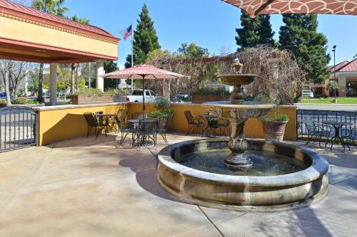 Holiday Inn Rancho Cordova - Northeast Sacramento, an IHG Hotel